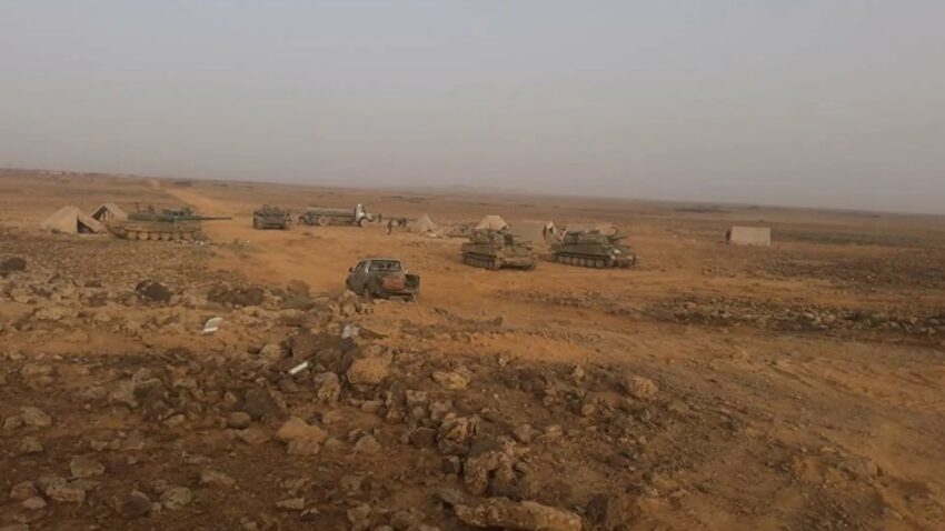 استشهاد خمسة جنود سوريين وإصابة عشرين آخرين باعتداء شنه تنظيم “داعش” على حافلة ركاب عسكرية في البادية