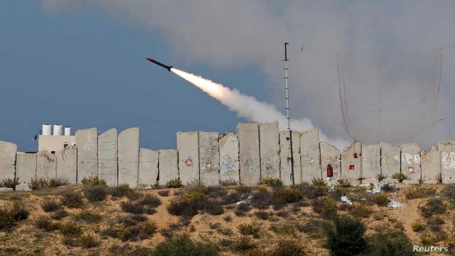 جيش العدو يعلن انطلاق صاروخين صباح اليوم من غزة اثارا الرعب بين الصهاينة لدى سقوطهما قبالة سواحل تل أبيب