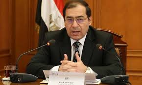 اسباب غامضة خلف قرار السعودية استئناف تزويد مصر بالمشتقات النفطية