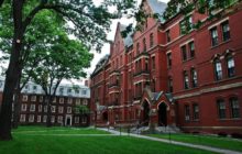 جامعة هارفارد الامريكية المرموقة تتحول الى وكر للاغتصاب