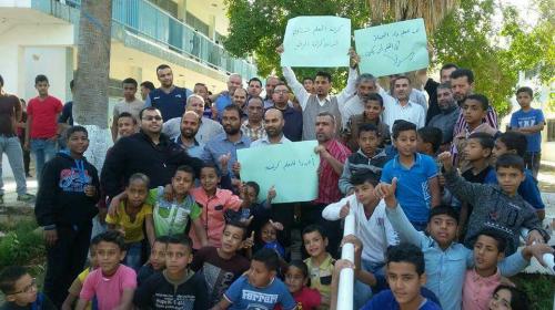 غضبة جماعية ووقفة احتجاجية تعمان مدارس المملكة تعبيراً عن استنكار الاعتداء على معلمي مدرسة المرقب الثانوية