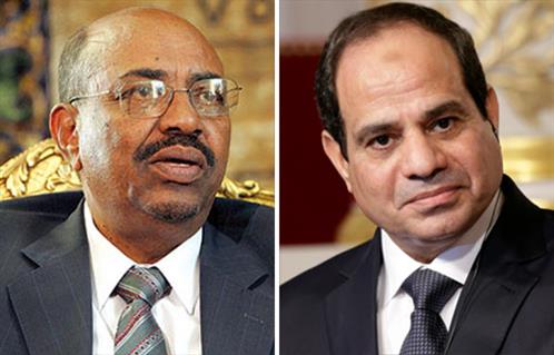 الرئيس البشير يتهم مصر بتزويد متمردي دارفور بالسلاح والعتاد