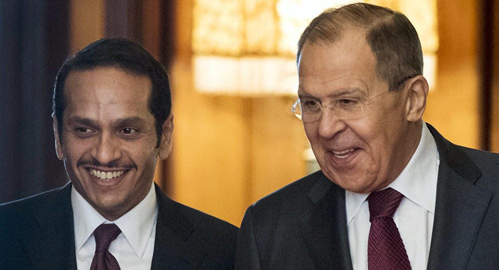 وزير خارجية قطر يلمح لتأييد موقف موسكو حول بقاء الاسد