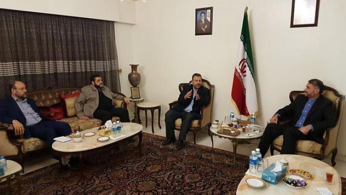 ايران تجاهر بلقاء القائد الحمساوي صالح العاروري المبعد من تركيا وقطر