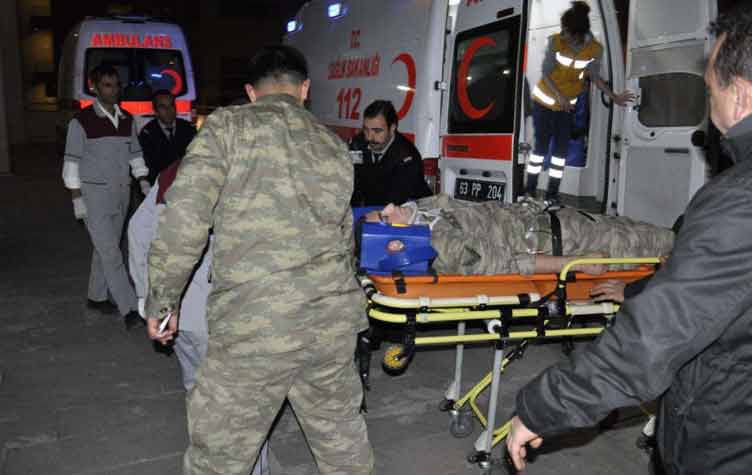 مصرع 3 جنود اتراك وإصابة 5 في تفجير نفذته اليوم العصابات الكردية