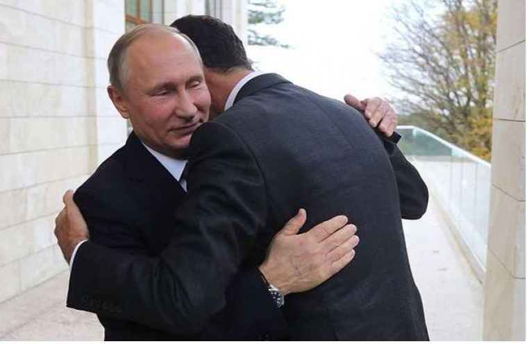 بوتين يرحب بالاسد في سوتشي ويهنئه بهزيمة الارهابيين ويبحث معه ترتيبات الحل السياسي للازمة السورية