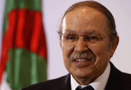 في اشارة ودية ..الرئيس الجزائري يهنيء الرئيس السوري بعيد الجلاء