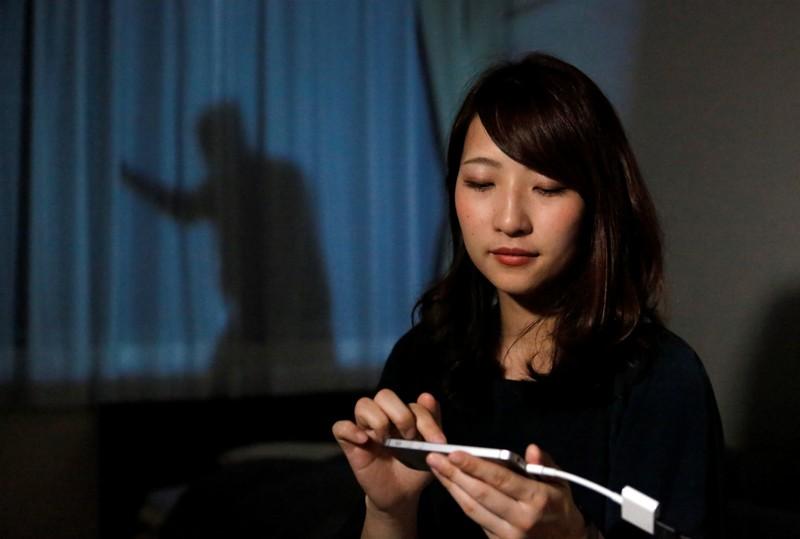 ظلال بلا رجال .. حيلة تكنولوجية جديدة لحماية منازل النساء في اليابان