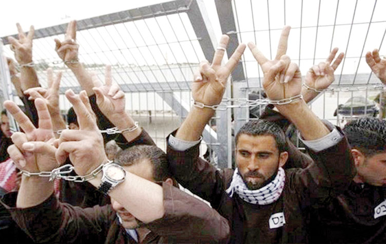 2000 اسير فلسطيني في سجن 