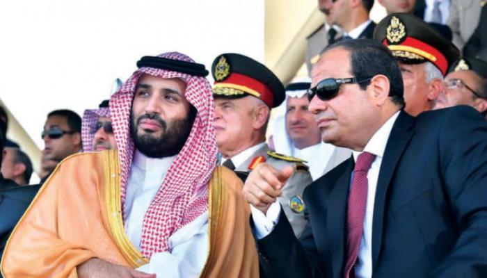 السيسي يوسط الإمارات لتهدئة الخواطر مع السعودية بعد الانتقادات الإعلامية المصرية لقرارها بوقف تقديم المساعدات