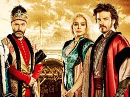 المسلسلات التركية.. بهرجة في المناظر والازياء والنجوم، وفقر في المستوى والمضمون