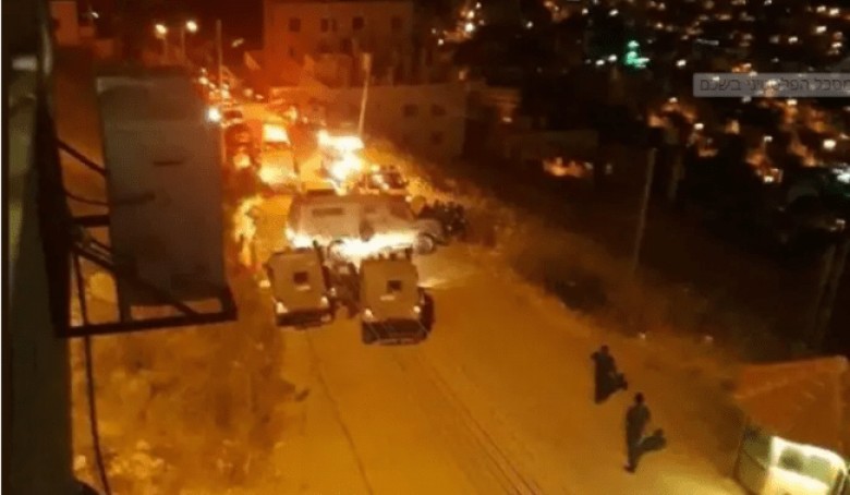 إصابة عنصرين من الامن الوقائي برصاص الاحتلال خلال محاصرة مقره بنابلس