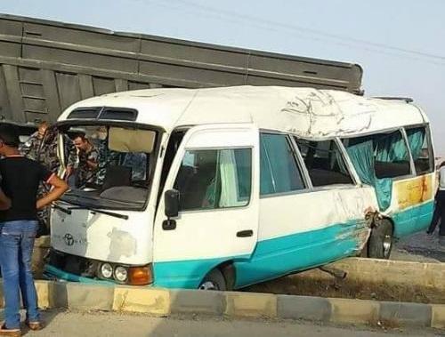 إصابة 28 شخصا اثر حادث تصادم بين حافلة ومركبة قرب اربد