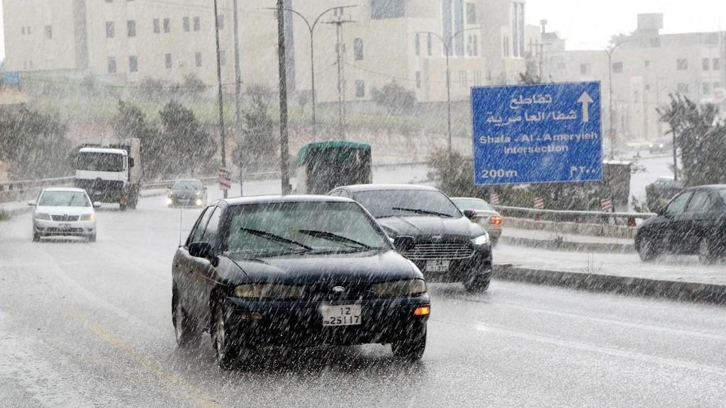 وفقا لتقرير إدارة الأرصاد الجوية.. أمطار ضعيفة حيناً وشديدة حيناً آخر في اغلب مناطق المملكة اليوم الجمعة وغداً وبعده