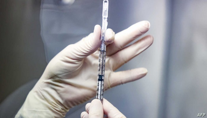 توقف مراكز التطعيم ضد كورونا يوم غد السبت واستئنافه الاحد