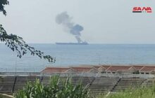 حريق على ناقلة نفط قبالة ساحل بانياس السوري واحتمالات تعرضها لهجوم بطائرة مسيرة من 