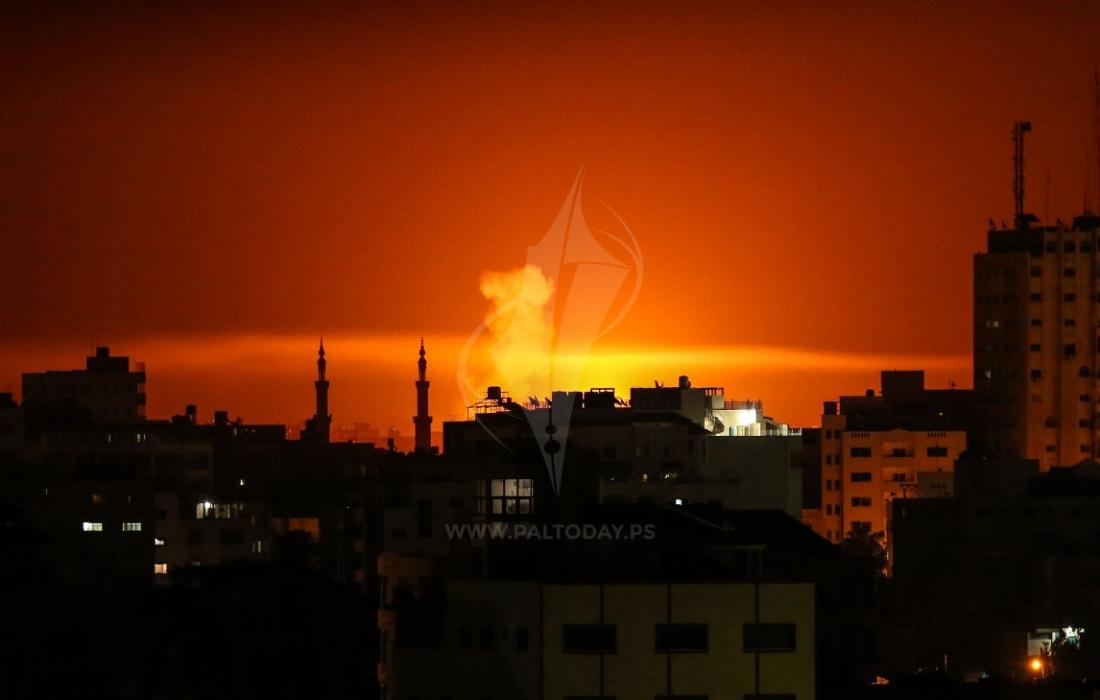 الطائرات الحربية الإسرائيلية تغير فجر اليوم الجمعة على قطاع غزة بدعوى الرد على صاروخ انطلق منه