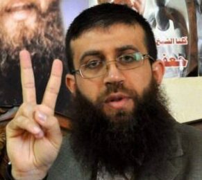 محكمة الاحتلال تؤجل محاكمة خضر عدنان المضرب عن الطعام