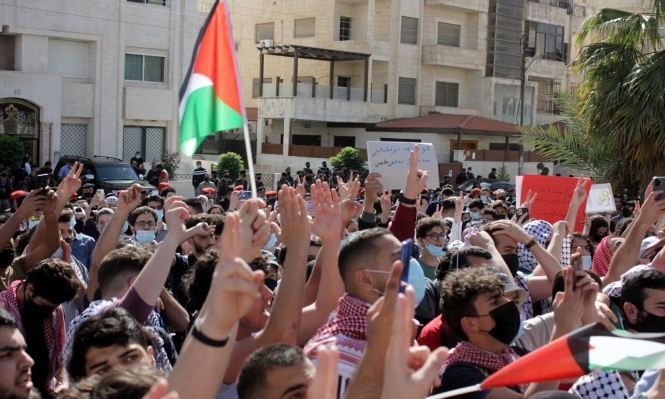 اليوم الخامس للتضامن مع القدس وغزة.. اعتصام شعبي أمام سفارة العدو في عمان ومطالبة بقطع العلاقات الدبلوماسية