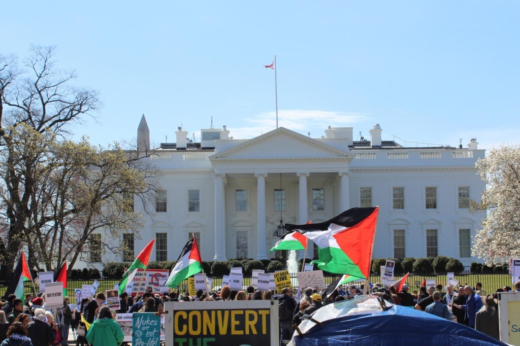 بدايات تغيير في الرأي العام الامريكي.. تظاهرات داعمة للفلسطينيين تجوب أنحاء الولايات المتحدة/ فيديو