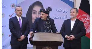 الرئيس الأفغاني هرب مع أموال طائلة بقي بعضها بمدرج المطار