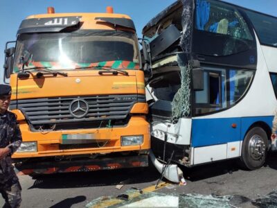 14 إصابة بحادث تصادم بين كوستر وقلاب على طريق إربد - عمّان