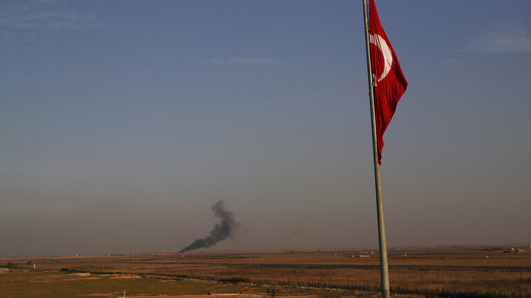 وزارة الدفاع التركية تعلن مقتل احد جنودها على الحدود السورية