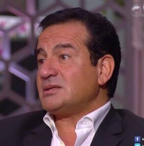 لماذا كان حسني مبارك يشجع شبيهه المطرب محمد ثروت؟/ فيديو