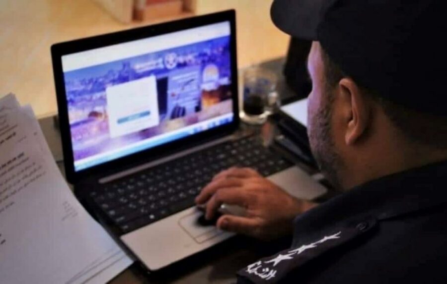 وحدة الجرائم الإلكترونية تحذر من تزايد حالات سرقة صفحات مواقع التواصل الاجتماعي وتَعَرض مالكيها لأضرار بالغة