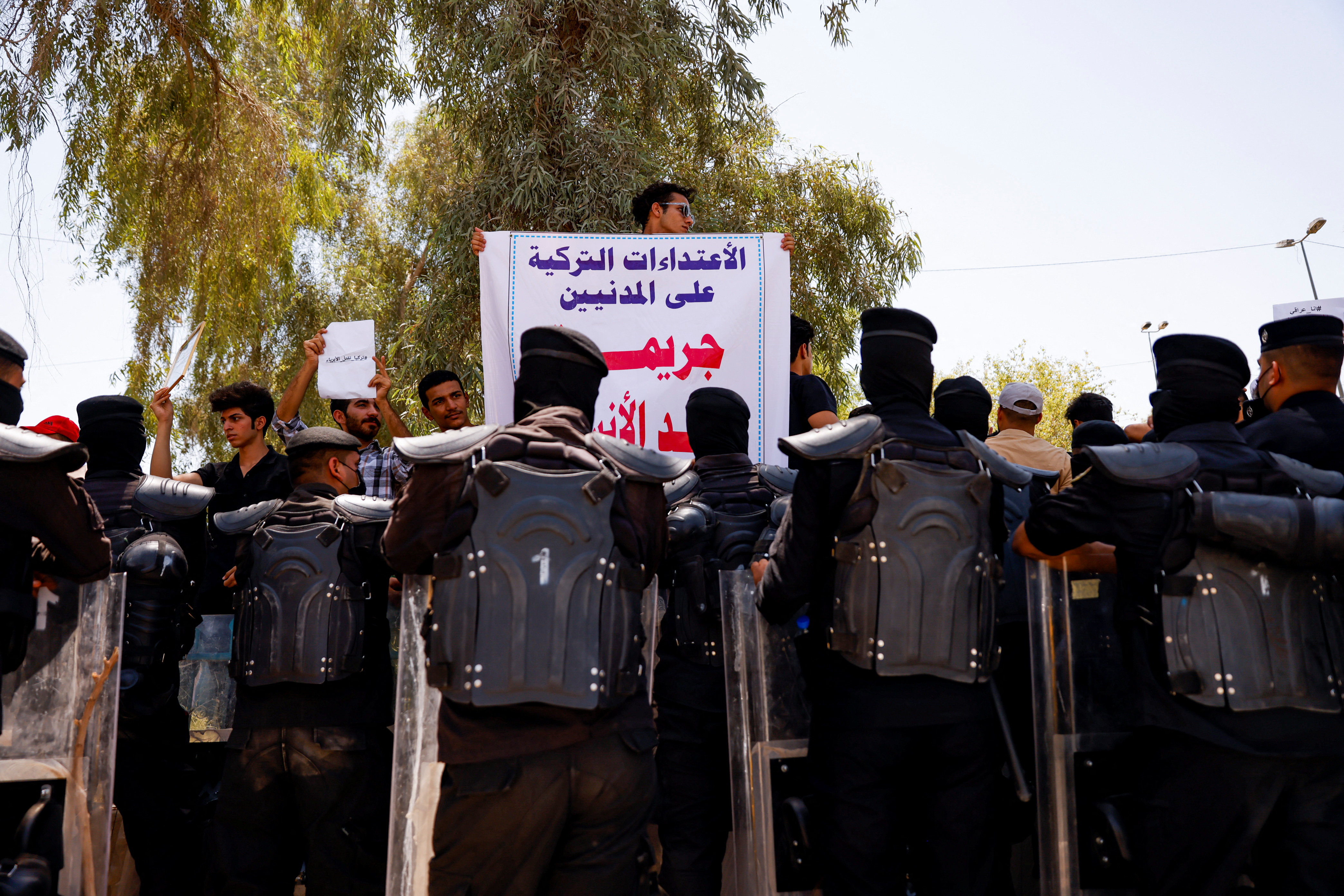 العراق يطالب تركيا بإخراج قواتها من أراضيه ويسلم سفيرها مذكرة احتجاج 