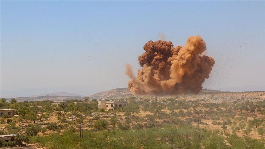 وفقاً لوكالة سبوتنيك.. قصف قاعدة للإحتلال الأمريكي بريف الحسكة السوري بثلاث قذائف صاروخية من موقع قريب منها