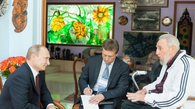 بوتين يعلن ان كاسترو إستشرف الزمن الحاضر، وتنبأ بتشكيل نظام عالمي متعدد الأقطاب، في آخر مكالمة بينهما عام 2014