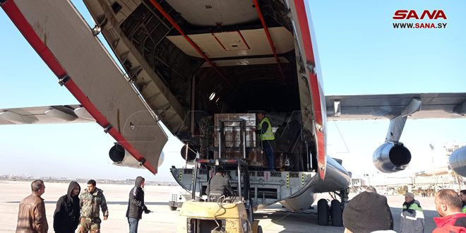 وصول أول طائرة سعودية إلى سورية محملة بمساعدات إغاثية