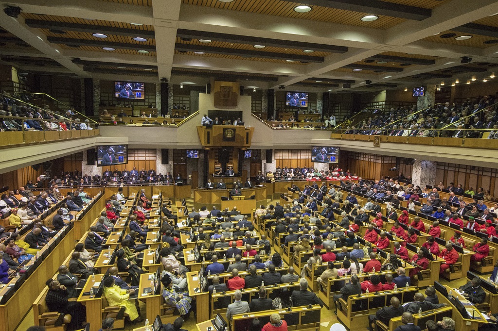 برلمان جنوب أفريقيا يصوت على خفض العلاقات الدبلوماسية مع إسرائيل