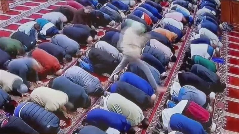 تعرض إمام مسجد للطعن في ولاية نيوجيرسي الامريكية/ شاهدوا