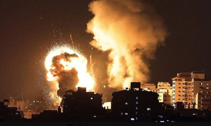عدوان إسرائيلي استهدف 3 مواقع في لبنان و10 في قطاع غزة ليلة أمس وفجر اليوم الجمعة.. والمقاومة ترد/ فيديو