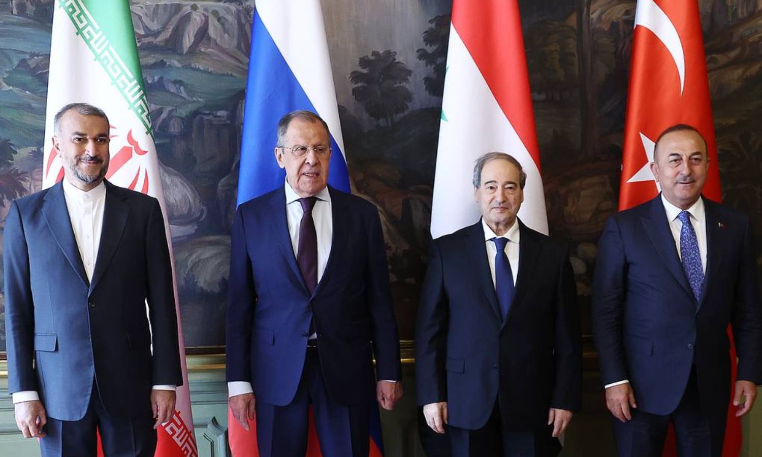 وزراء خارجية روسيا وسوريا وتركيا وإيران يتفقون على تكليف نوابهم بإعداد خارطة طريق لتطوير العلاقات بين دمشق وأنقرة