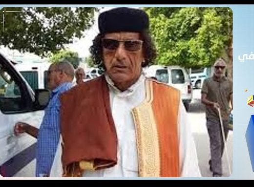 الحنين الى عهد العقيد.. شبيه معمر القذافي يتجول في شوارع ليبيا وسط هتافات شعبية 