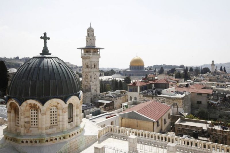 بطريركية الروم الأرثوذكس بالقدس تعتبر استهداف الكنيسة بغزة جريمة حرب