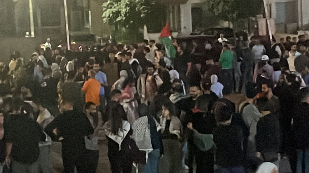وقفة شعبية بقرب السفارة الإسرائيلية بعمان تضامناً مع المقاومة