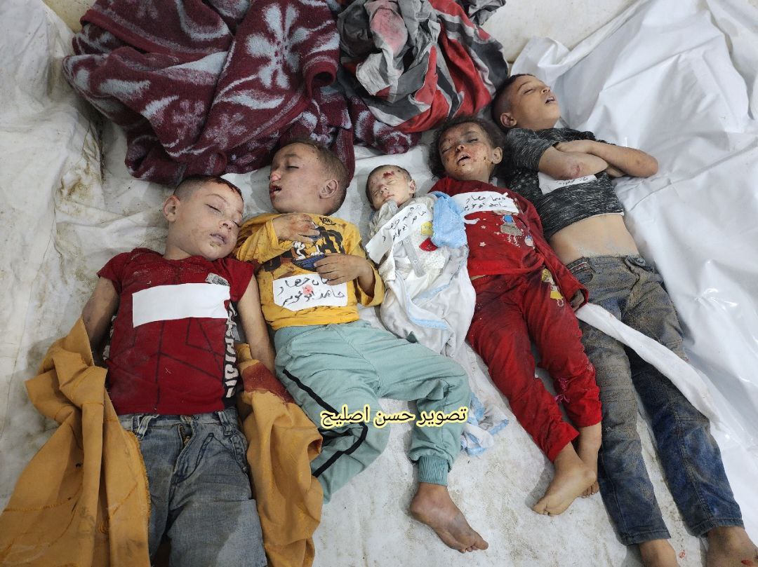 استشهاد 51 واصابة العشرات في قصف طيران العدو الحربي لمنازل المدنيين في مخيم المغازي وسط قطاع غزة/ فيديو